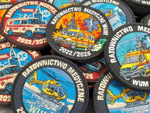 Naszywki haftowane z rzepem dla służby medycznej